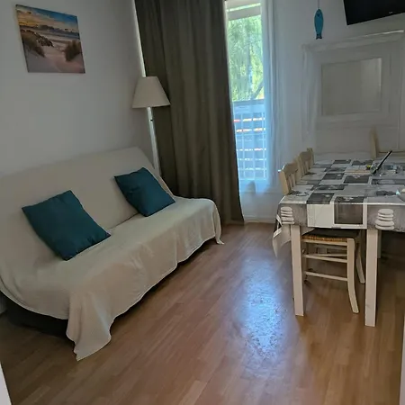 Apartment Joli T2 Climatise Proche Dans Vacance La Londe-les-Maures
